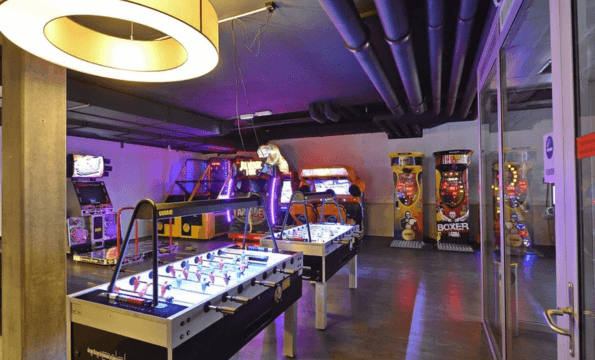 BOWLING FLON & VIDY  | Illimité pendant 3 heures